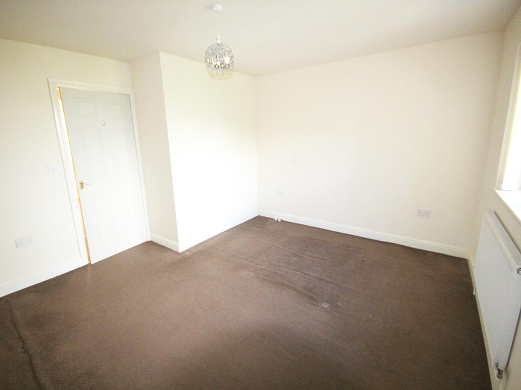 3 bedroom semi-detached house To Let in Barnoldswick - IMG_4631.jpg